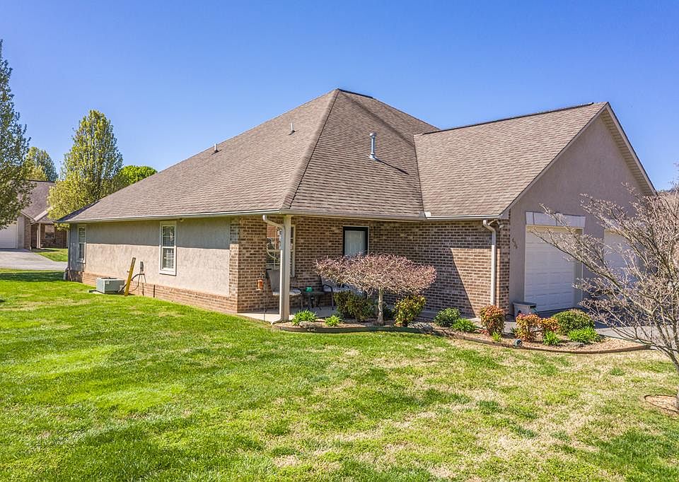 1st image of 436 Lochmere Dr