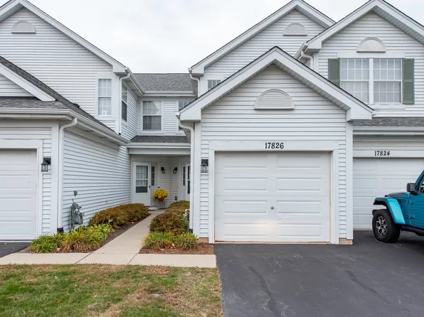 17826 W Salisbury Dr, Gurnee, IL 60031