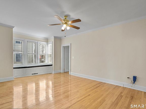 5th image of 25 Hickok Avenue