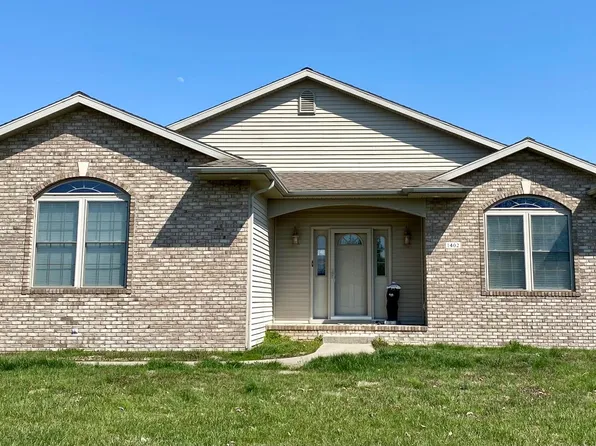 1402 Taylor Lakeside Dr, Olney, IL 62450