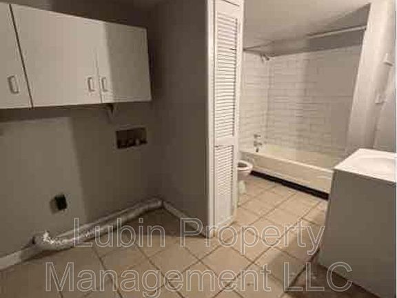 4th image of 4008 Grantham Rd