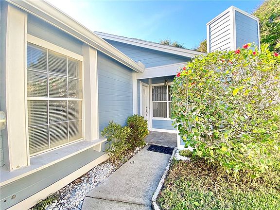 3rd image of 2102 Winslow Dr