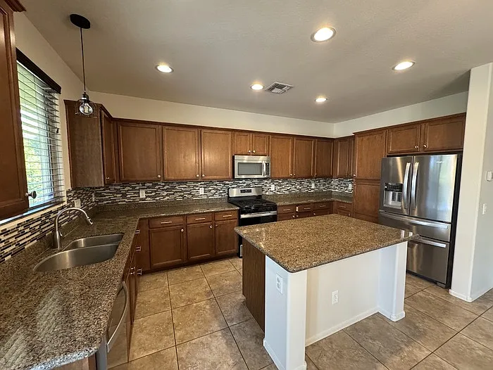 23733 S 209th Pl — Photo 11