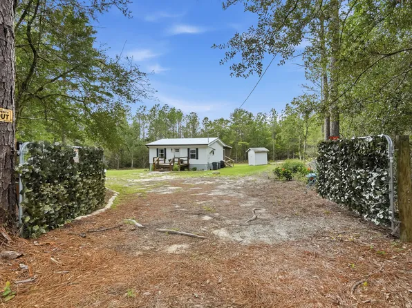 1743 Hinote Rd, Defuniak Springs, FL 32433