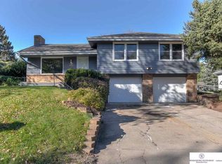 4966 S 90th St, Omaha, NE 68127