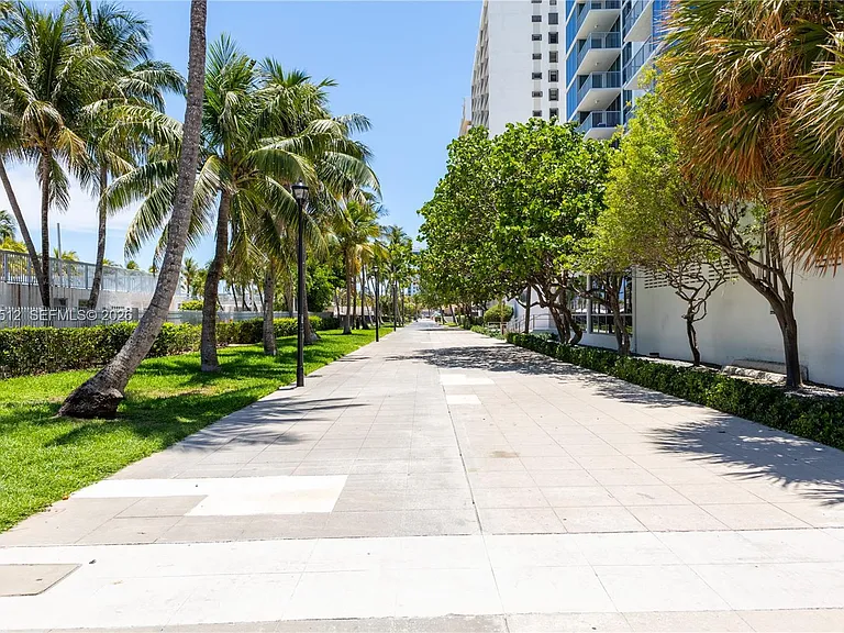 2655 Collins Ave #2308 — Photo 40