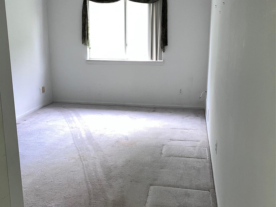 1127 S Lake Dr Unit 206, photo 9