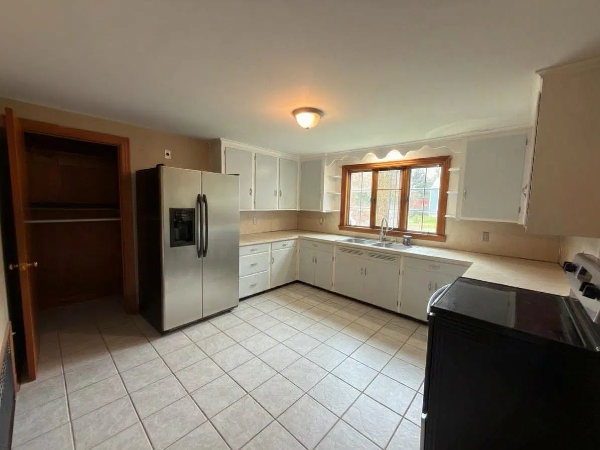 2 bed, $2,300 — Photo 2
