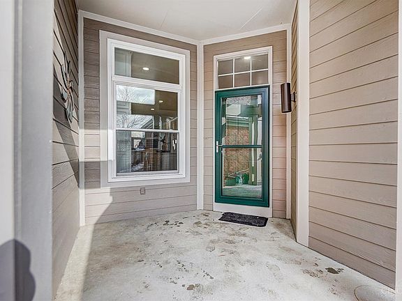 2nd image of 7540 Bermuda Trce