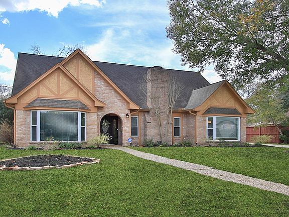 3rd image of 15603 Autumnbrook Dr