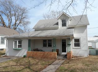 619 S Elm St, McPherson, KS 67460