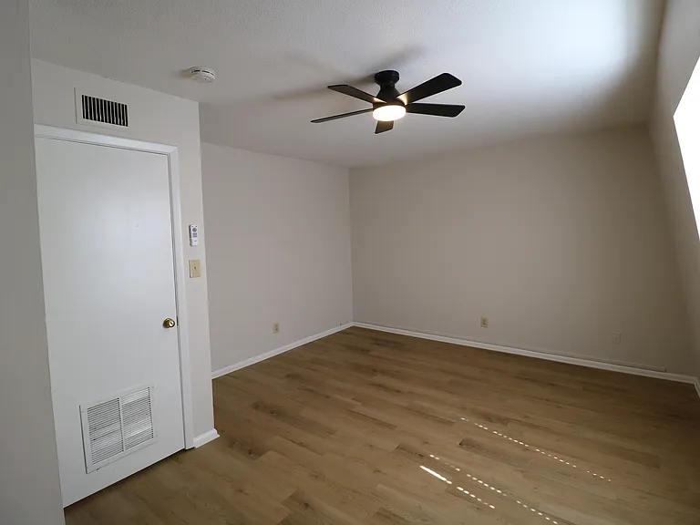 3822K W Country Club Rd — Photo 10