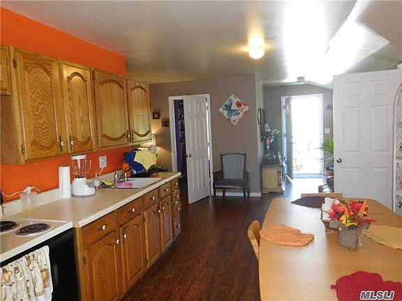 3rd image of 64 Gray Ave