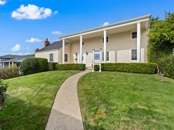 3 Village Ln, Daly City, CA 94015