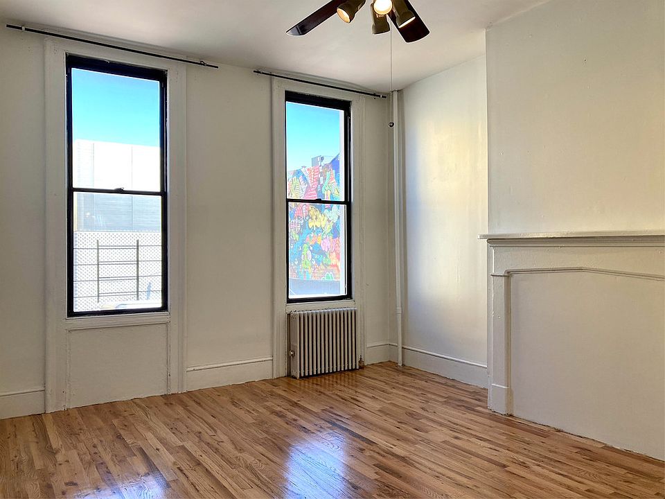 1st image of 304 Maujer St APT 2L