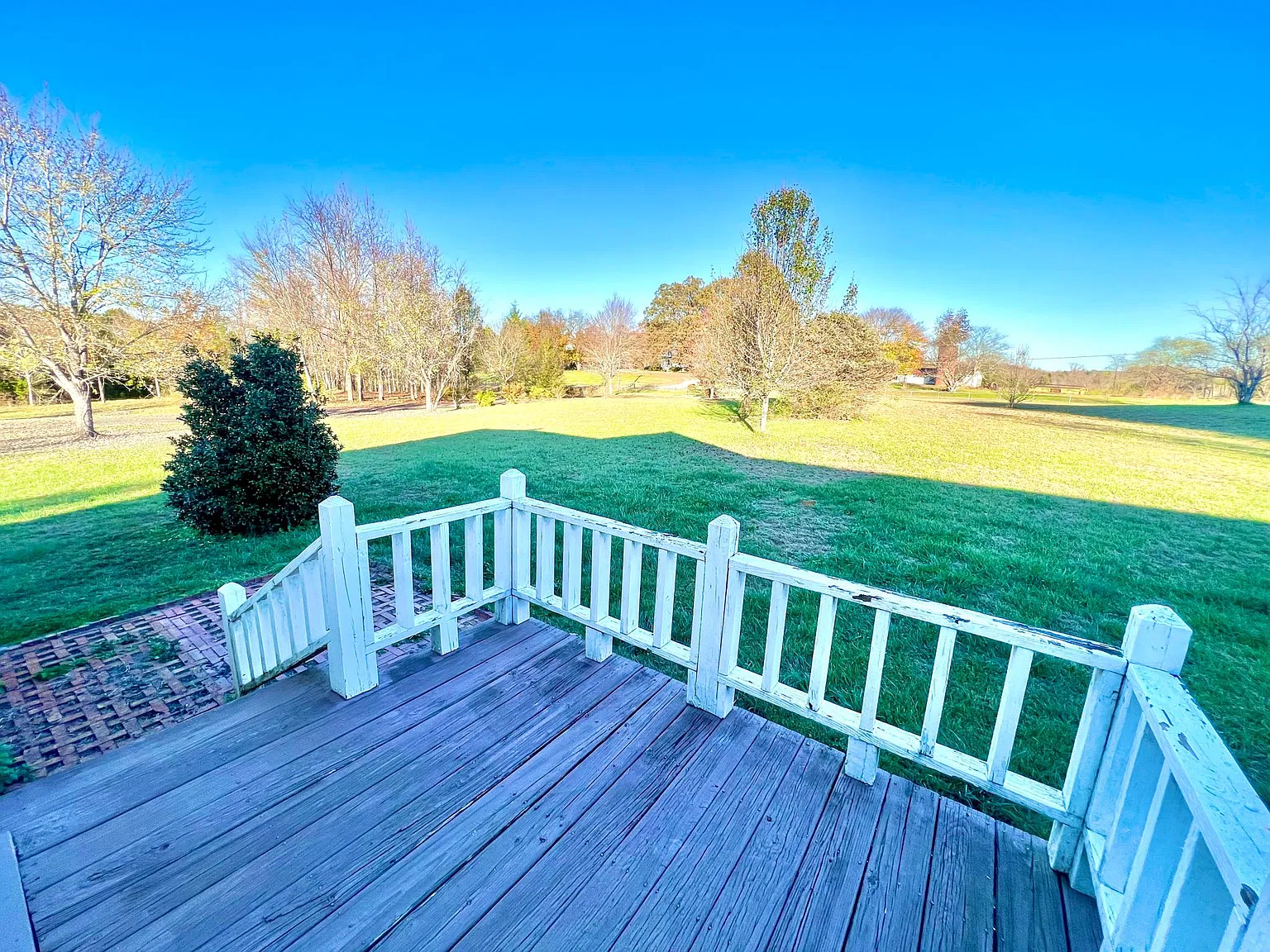 1016 Bethesda Rd — Photo 3
