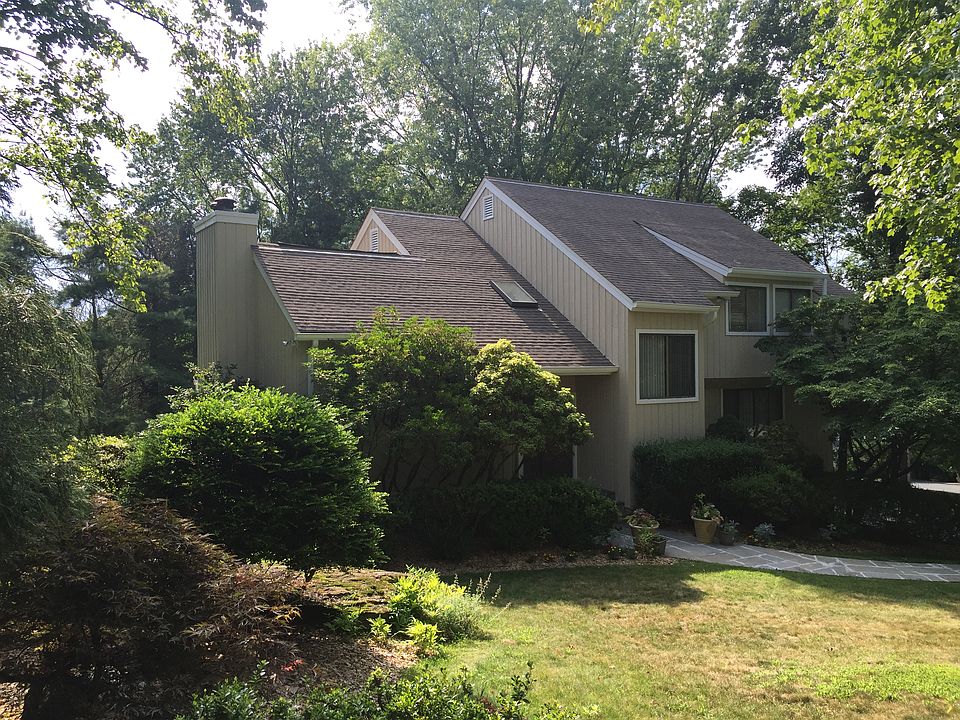 1st image of 2 Northview Ct