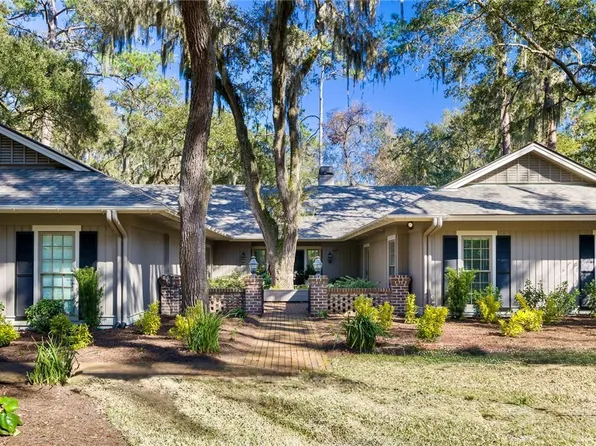 4 Twin Pines Rd, Hilton Head Island, SC 29928