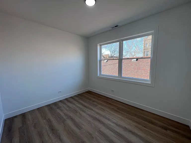 2711 W 18th St #2 — Photo 9