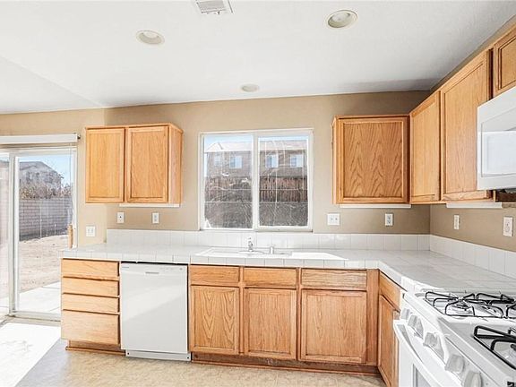 3rd image of 14071 Horseshoe Way