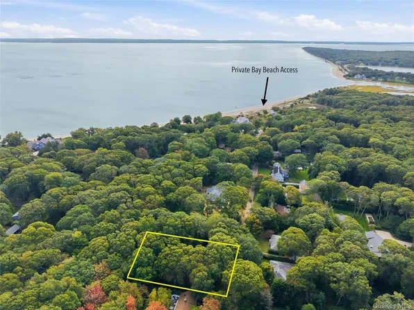 965 Smith Road, Peconic, NY 11958
