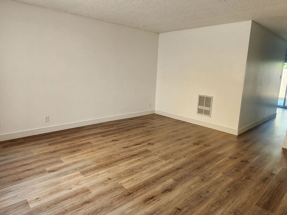 1st image of 14333 Helwig Ave #9