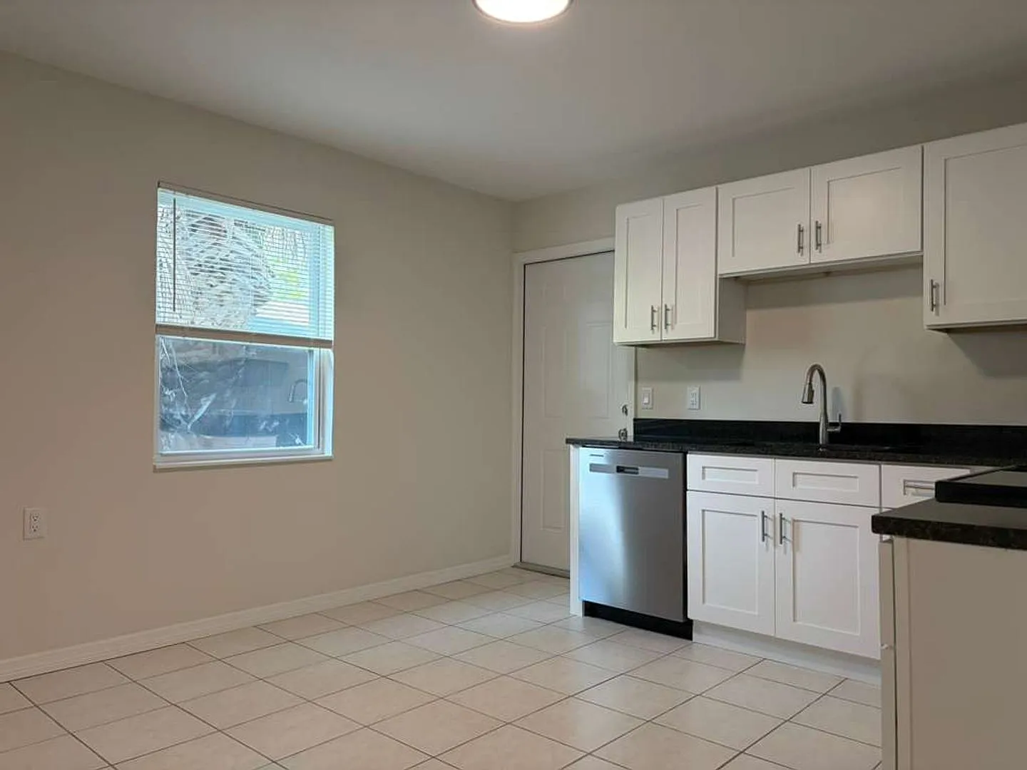In the Heart of Gulfport's Arts District! Newly Renovated Home — Photo 4