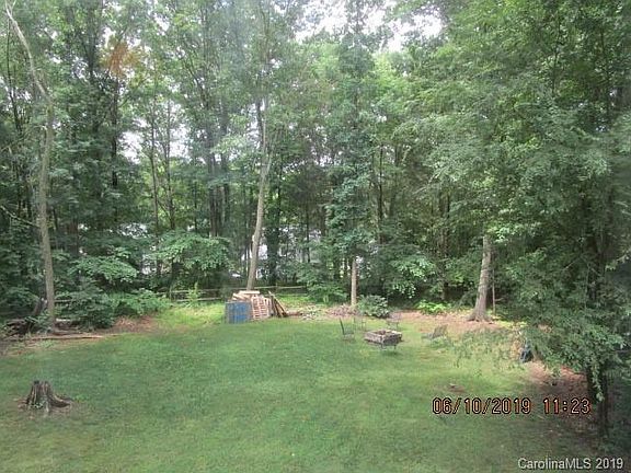 3rd image of 804 Bent Wood Ct
