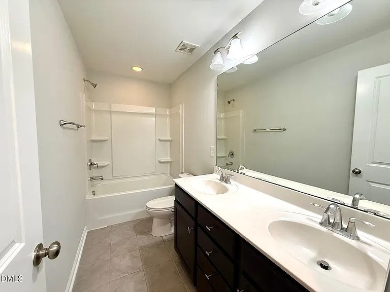 1037 Lakebrink Dr — Photo 25
