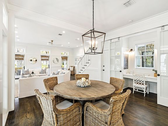 5th image of 37 Winterberry Cir