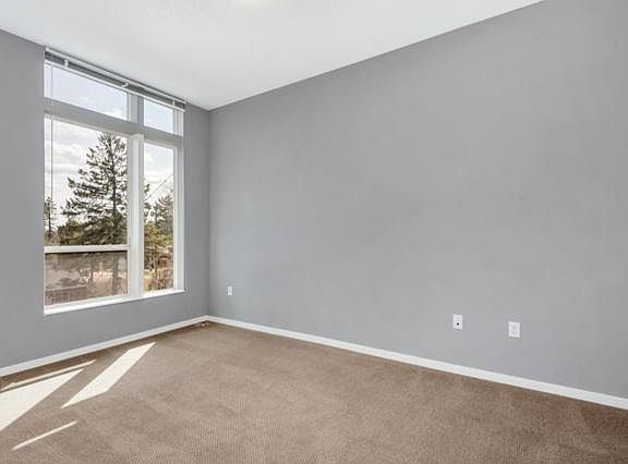 5th image of 1515 Kenwood Ave APT 225