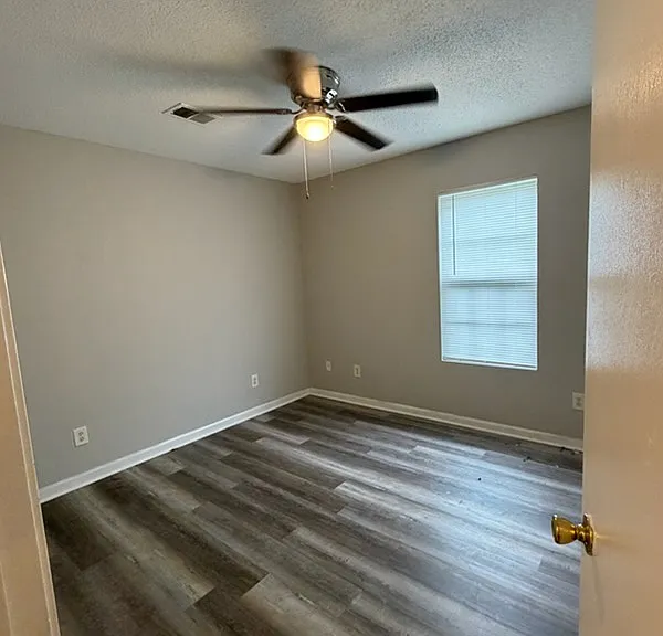 1117 Carver Cir #B — Photo 5