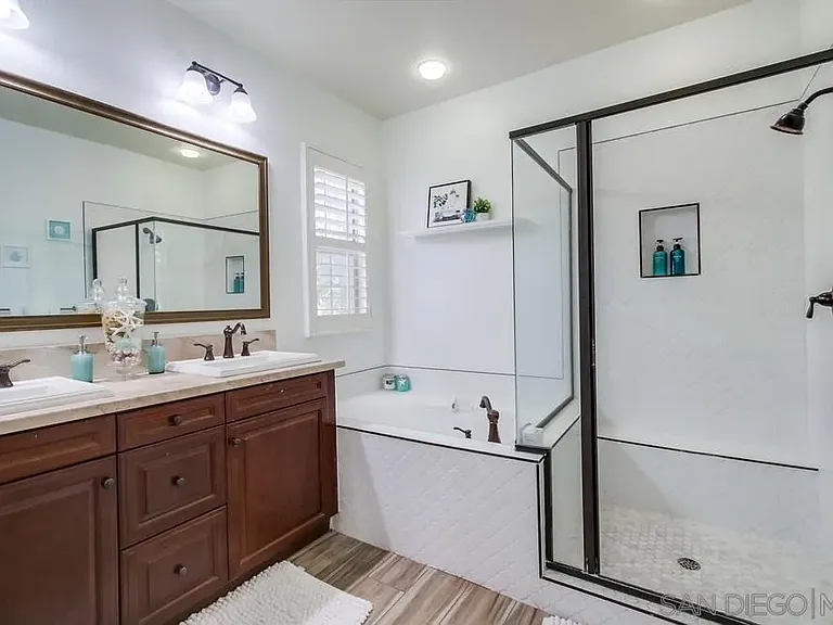 15562 Bristol Ridge Ter — Photo 41