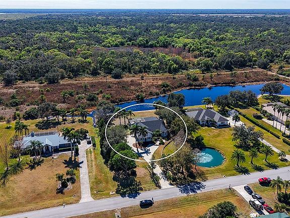 3rd image of 2098 Palm View Rd