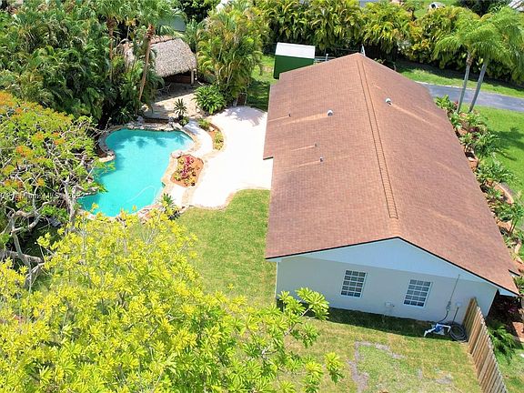 2nd image of 17903 SW 88th Pl