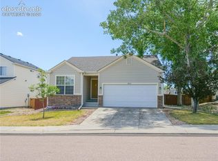 8806 Silver Glen Dr, Fountain, CO 80817