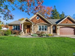 41 Wareham Rd, Dumont, NJ 07628