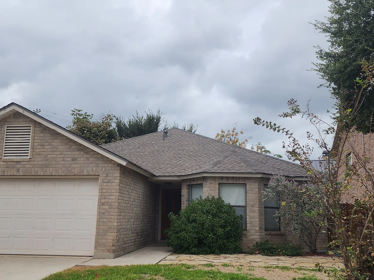 1611 Gruene Cv — Photo 1