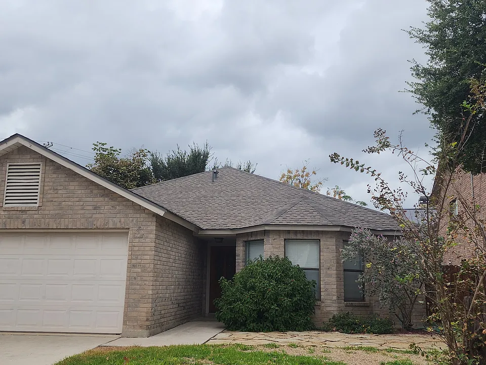 1611 Gruene Cv