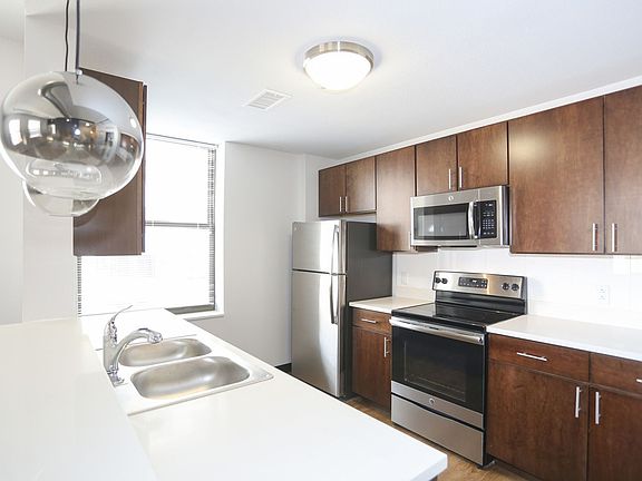 5th image of 101 W 11th St APT 1107