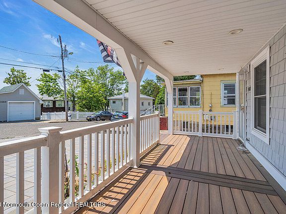 4th image of 1411 Summit Avenue