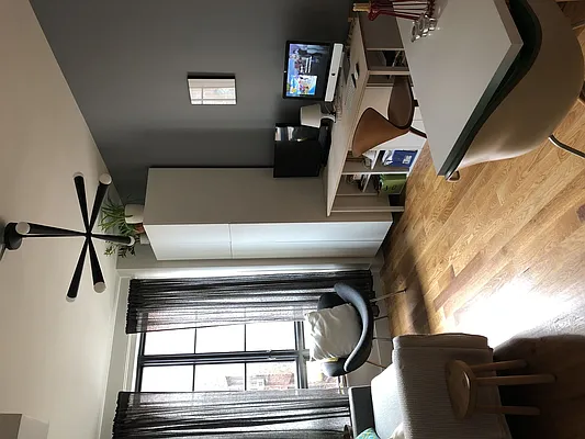 Rented by Manhattan Management LLC | media 8