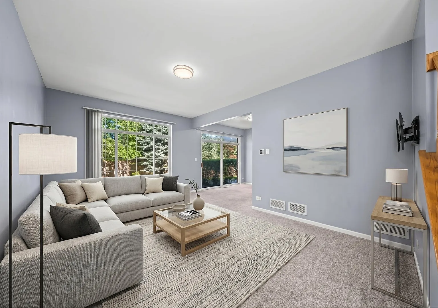 3 bed, 3.5 bath, 2018 sqft, $2,950 — Photo 2