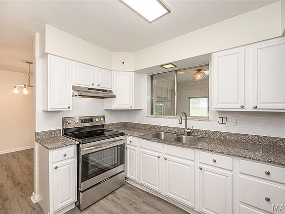3rd image of 10141 Maraldo Pl