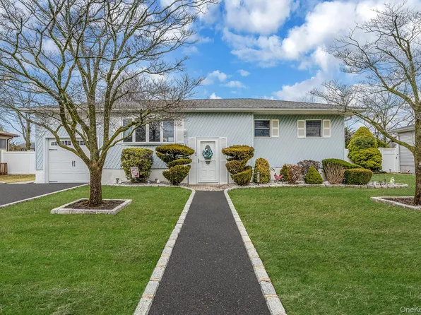 141 Conerty Street, Brentwood, NY 11717