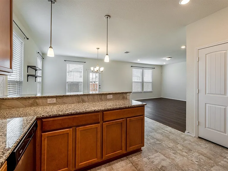 13709 Vigilance St — Photo 10
