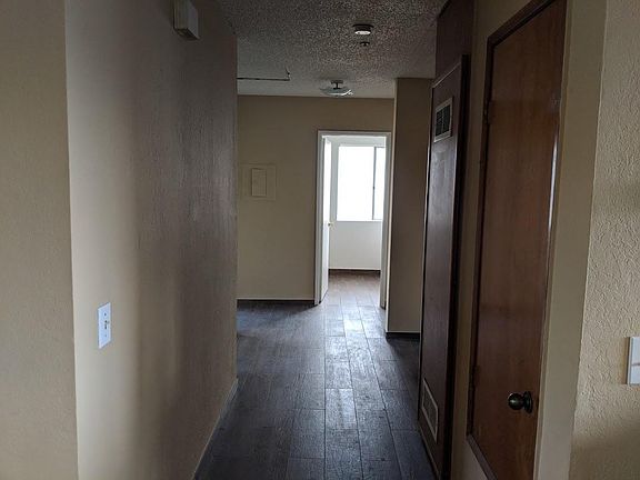 5th image of 820 N Santa Fe Ave APT 1