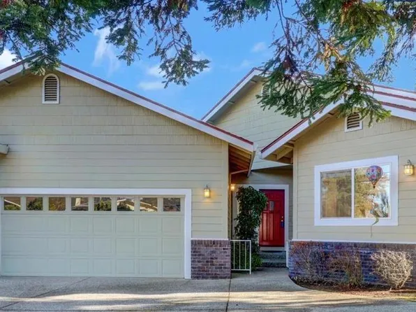 11065 Ringtail Rd, Penn Valley, CA 95946
