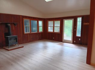11190 Terrace Dr #A, Forestville, CA 95436