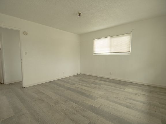 2nd image of 7601 Spencer St #7601